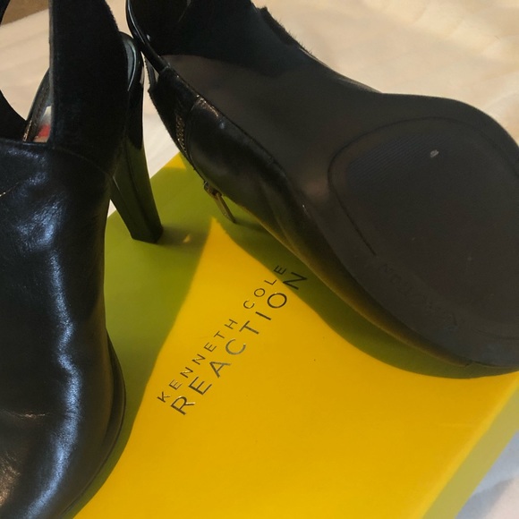 KENNETH COLE REACTION PEEP TOE HEELS - Picture 3 of 4